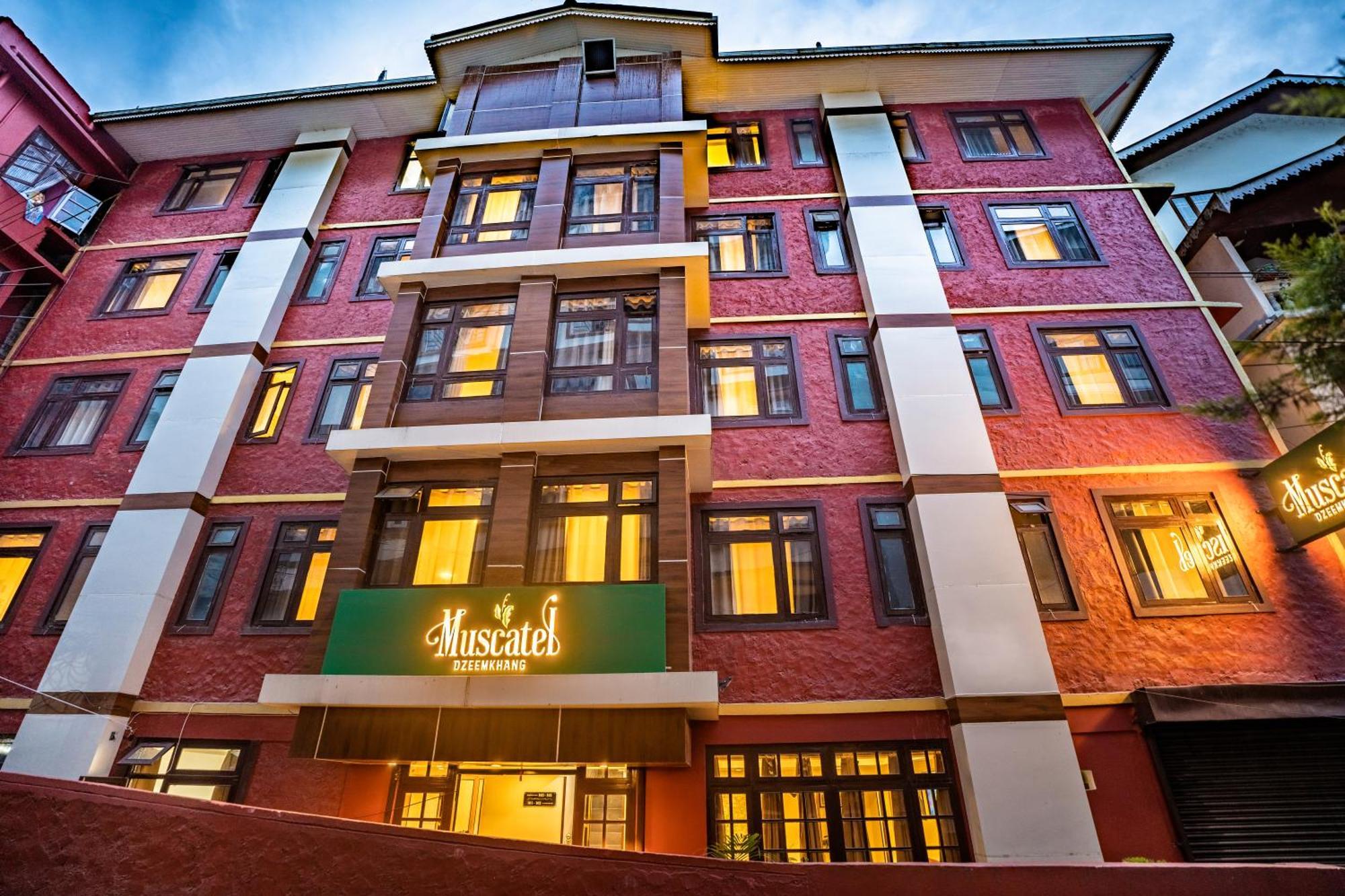 Muscatel Central Hotel - Dzeemkhang Gangtok Exterior photo